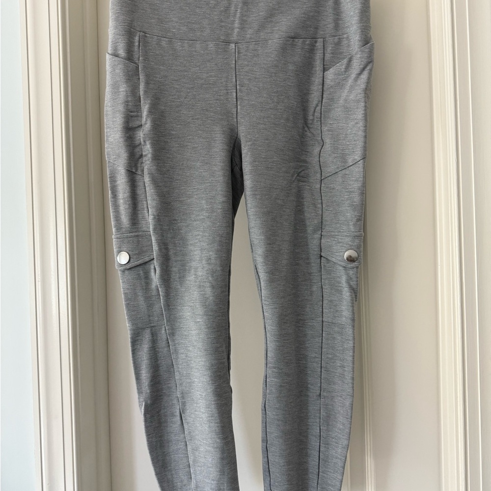 EUC Cabi Gray leggings